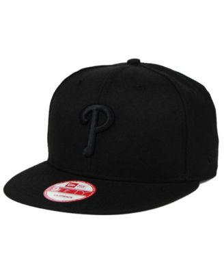 black phillies snapback