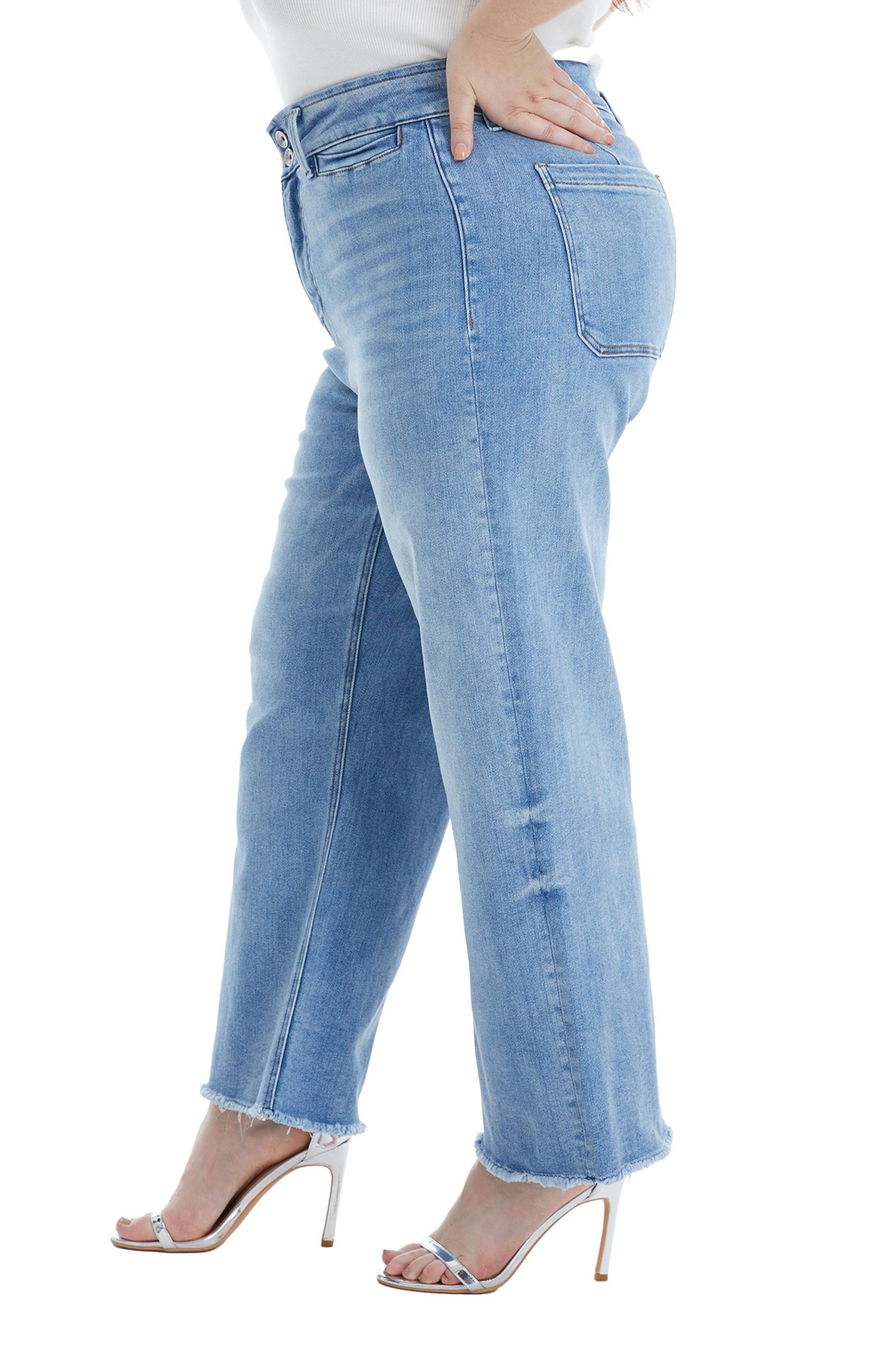 BAYEAS PLUS SIZE HIGH RISE WIDE LEG JEANS WITH RAW HEM 