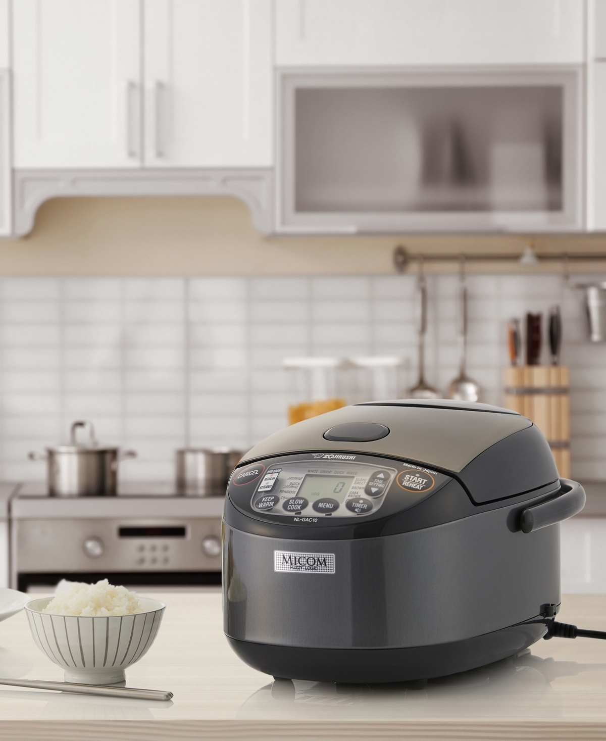 Zojirushi Umami 5.5 Cup Micom Rice Cooker Warmer In Metallic Black
