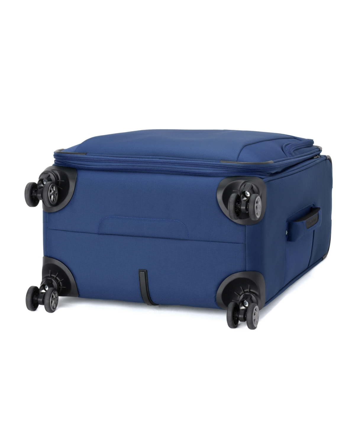 Travelpro Walkabout 7 Medium Check-in Expandable Spinner In Sapphire Blue
