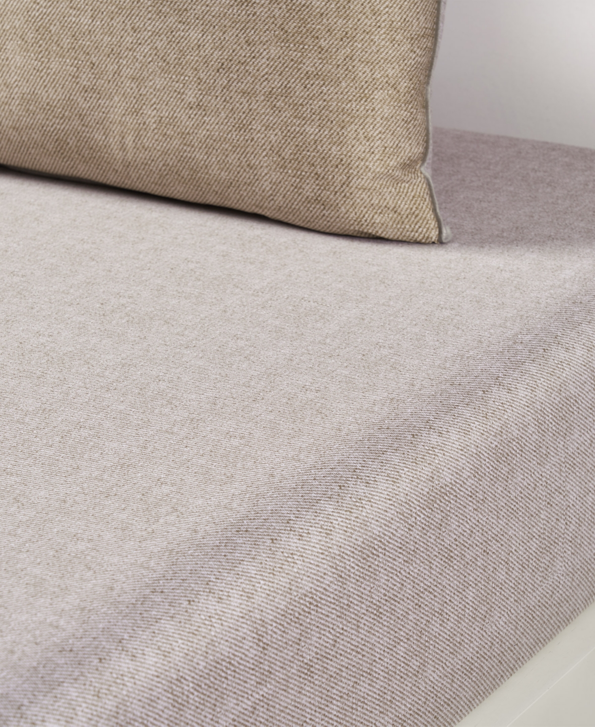 Boss Home By Hugo Boss Carlow 300 Thread Count Cotton Sateen Flat Sheet, Full/queen In Brown