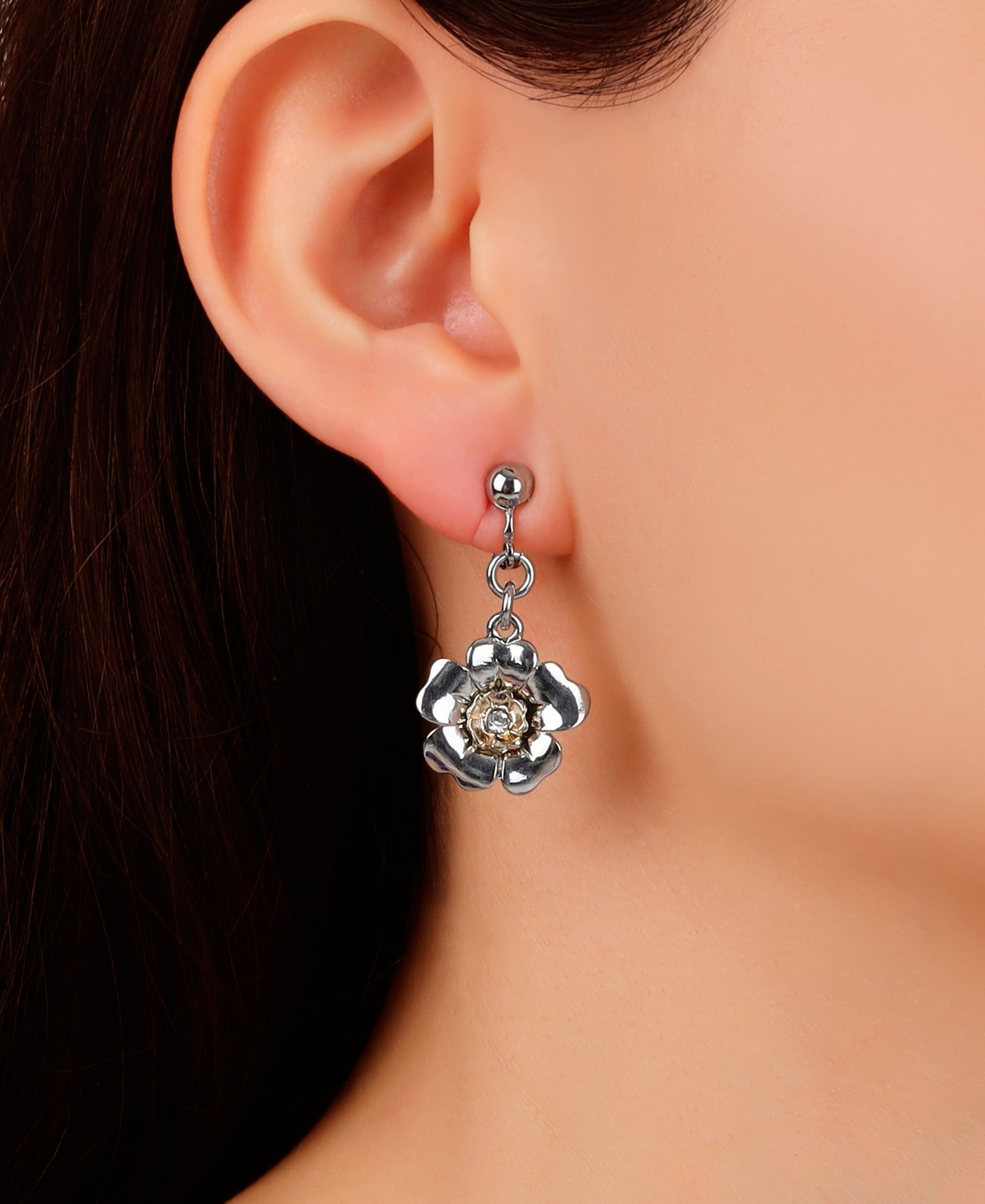 2028 CRYSTAL FLOWER CLIP EARRINGS 