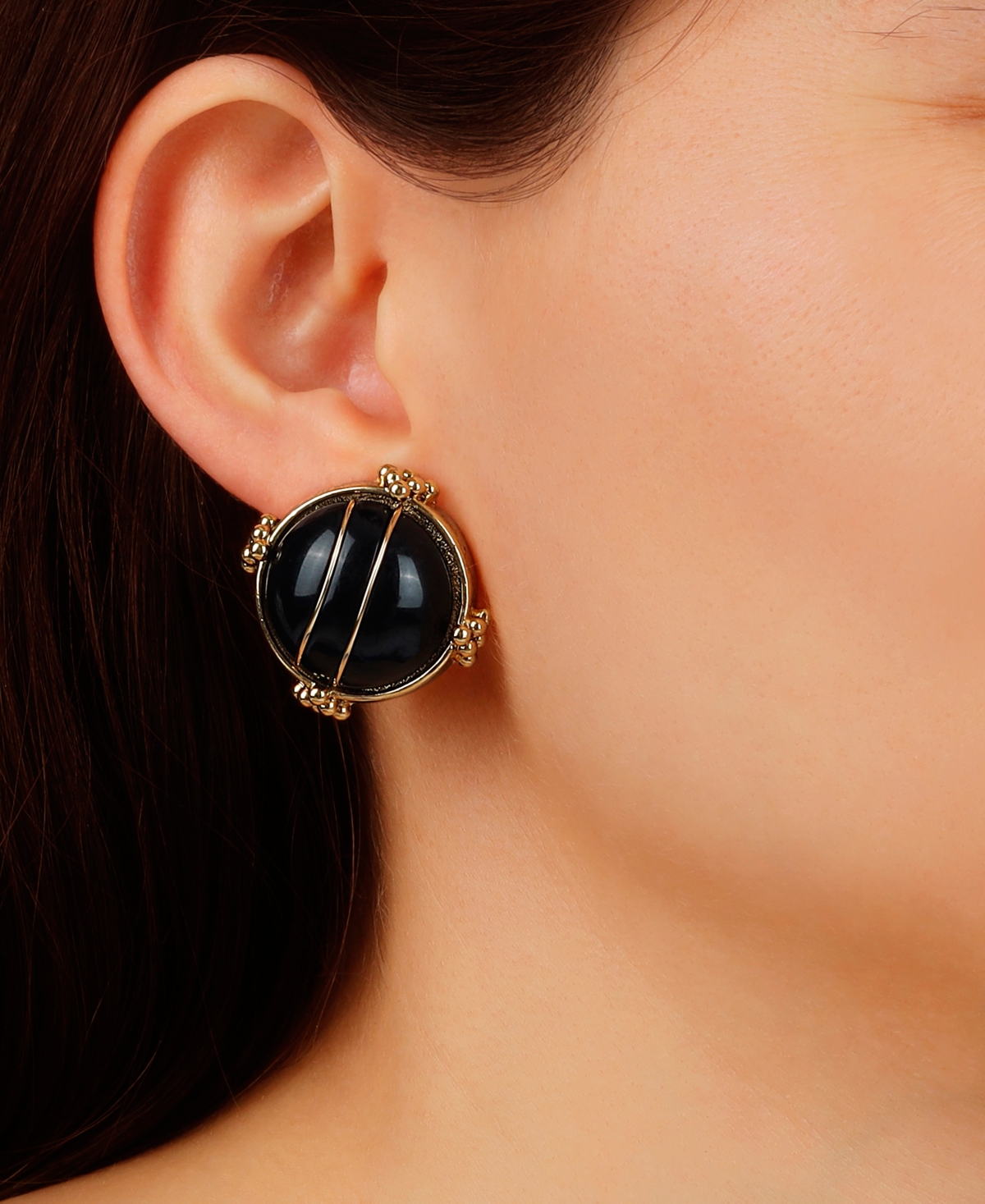 2028 Round Acrylic Button Clip Earrings In Black