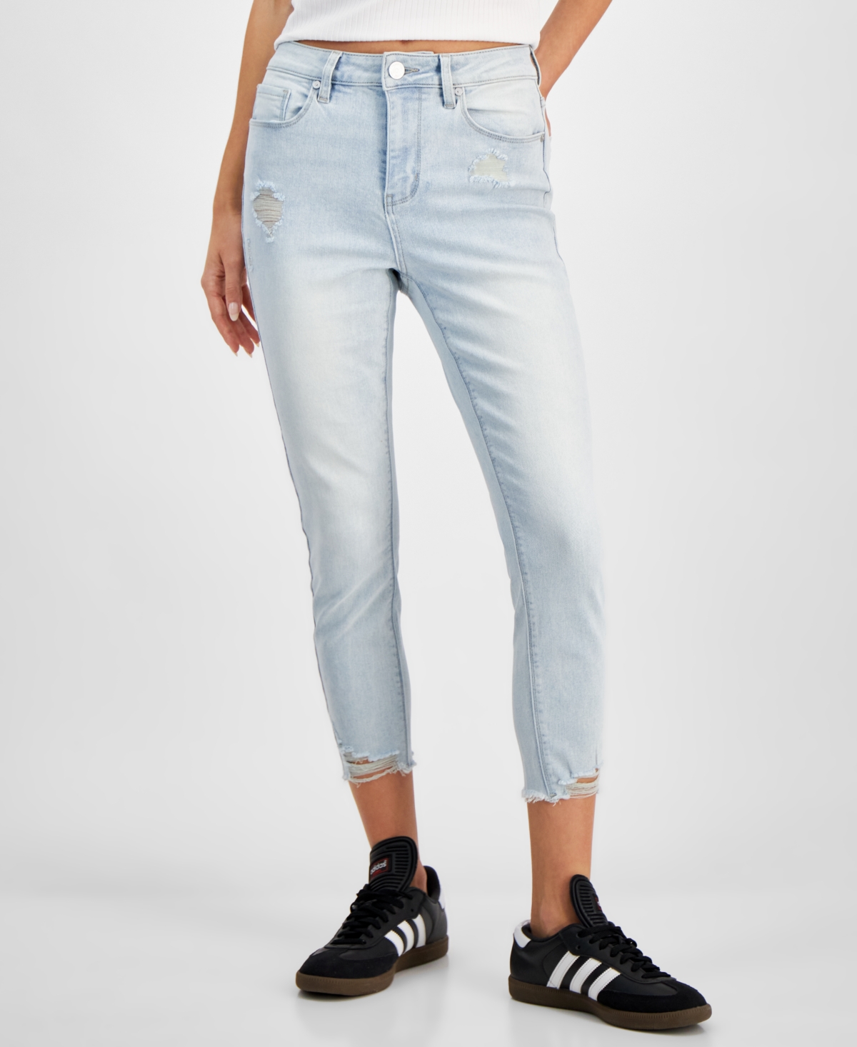 Shop Indigo Rein Juniors' Curvy Cropped Mid-rise Jeans In Light Wash