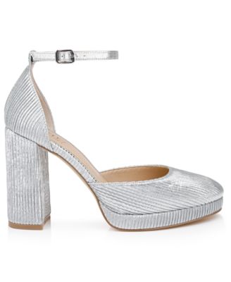 Women's Stephanie Closed Toe Platform Pumps
