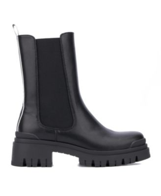 Women's Lola- Lug Sole Chelsea Boots