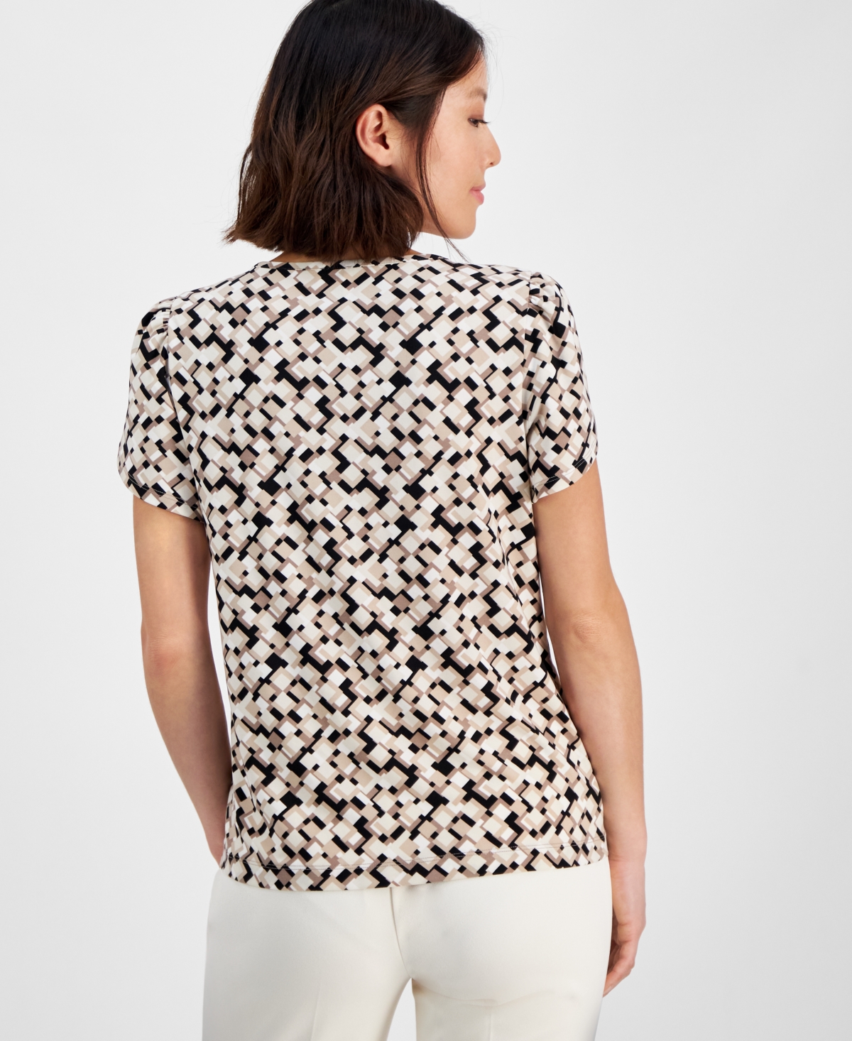 Ak Anne Klein Petite Gathered-tulip Short-sleeve Printed Top In Latte Multi
