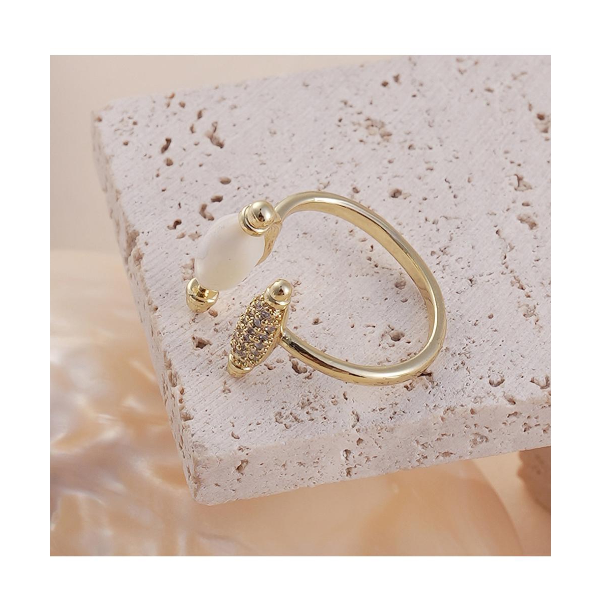 Sohi Women's The Romantics Finger Ring In Gold