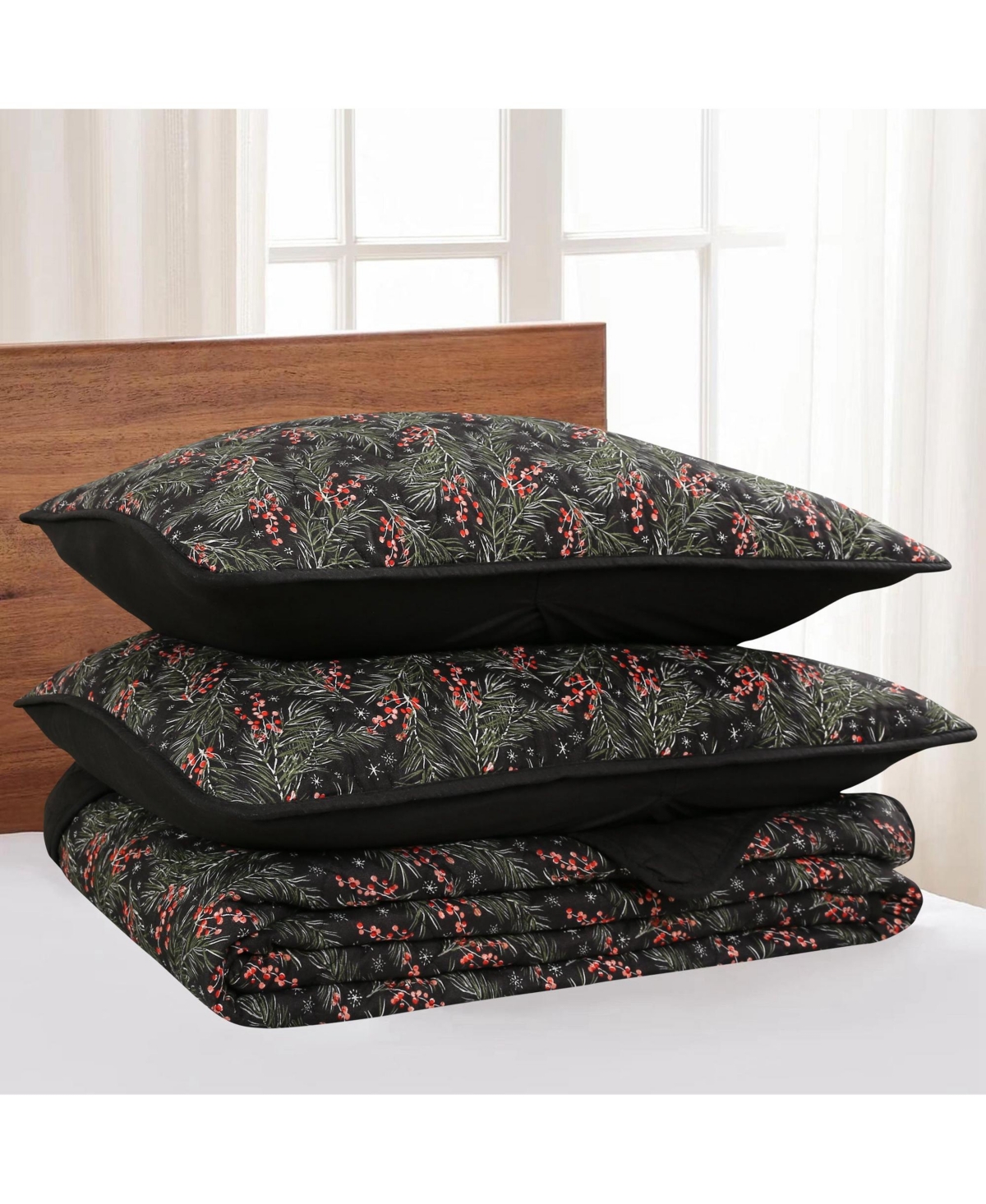 MarCielo 3 Pcs Festive Christmas Quilt Bedspread Set Holiday Bedding Holly Berry Tree