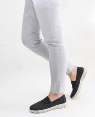 Women's Mosaic Slip-Resistant Sneakers