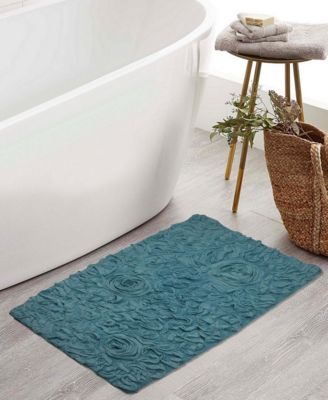 Home Weavers Bell Flower Bath Rug, 21" x 34"