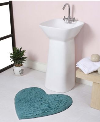 Home Weavers Bell Flower Heart Bath Rug, 25" x 25"