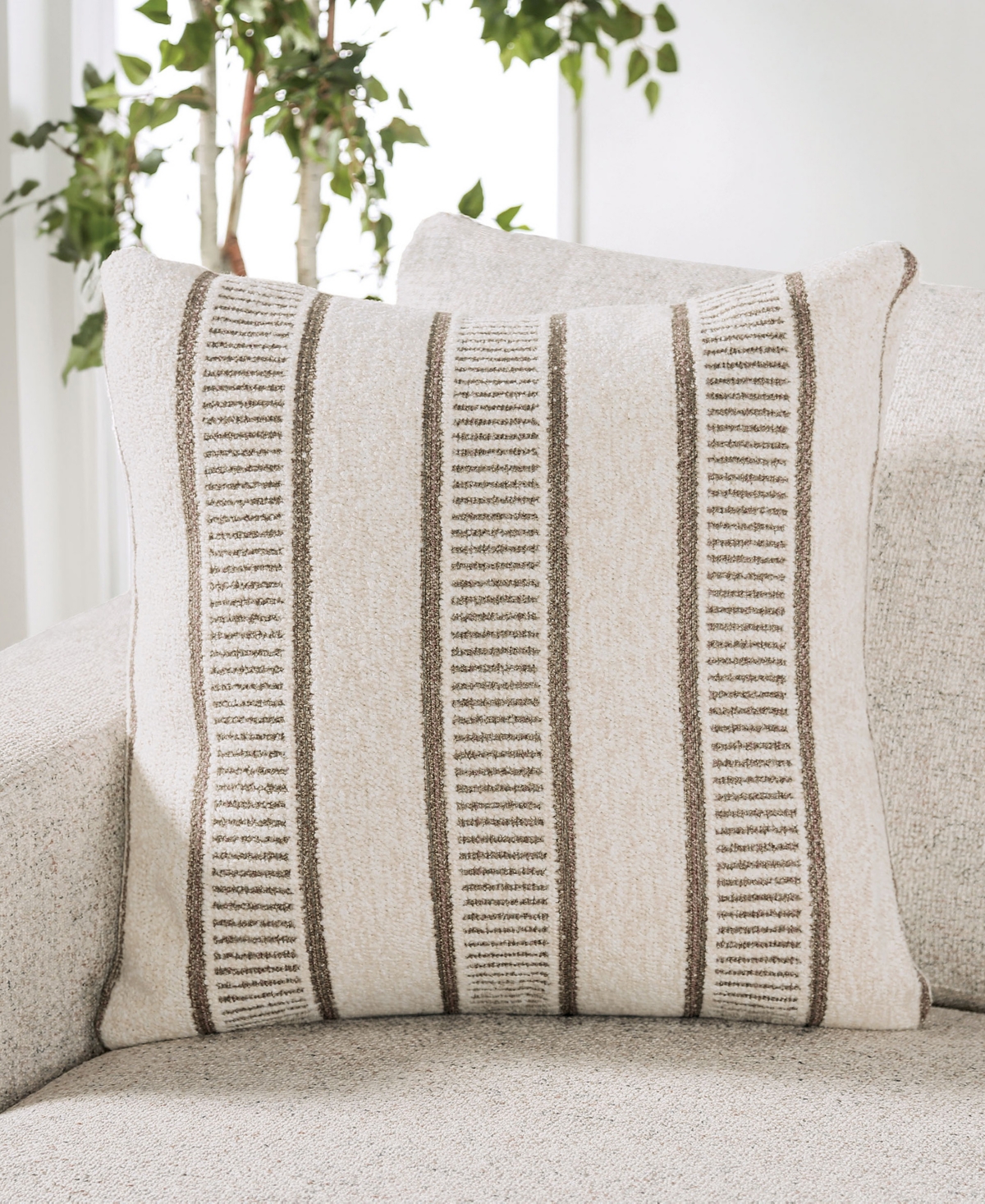 Furniture Of America 86" Kristi Chenille Square Arm Sofa In Beige