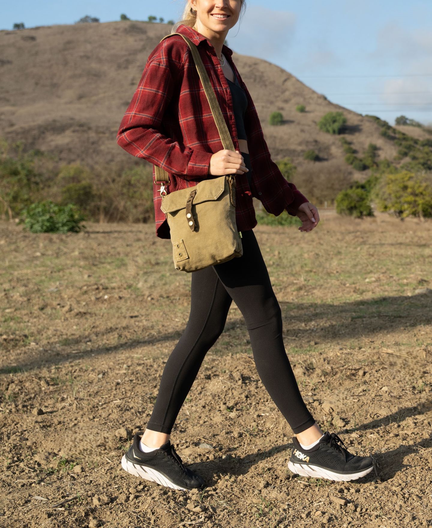 Женская сумка TSD BRAND Coastal Canvas Crossbody, цвет: Оливковый — фото 11