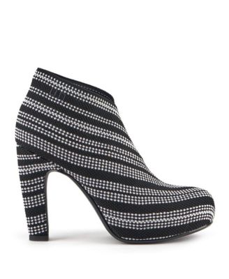 United Nude