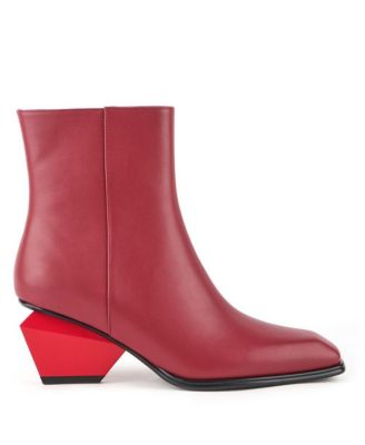 United Nude