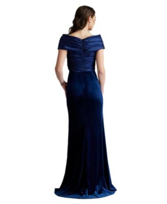 Women's Baxter Portrait Collar Gown