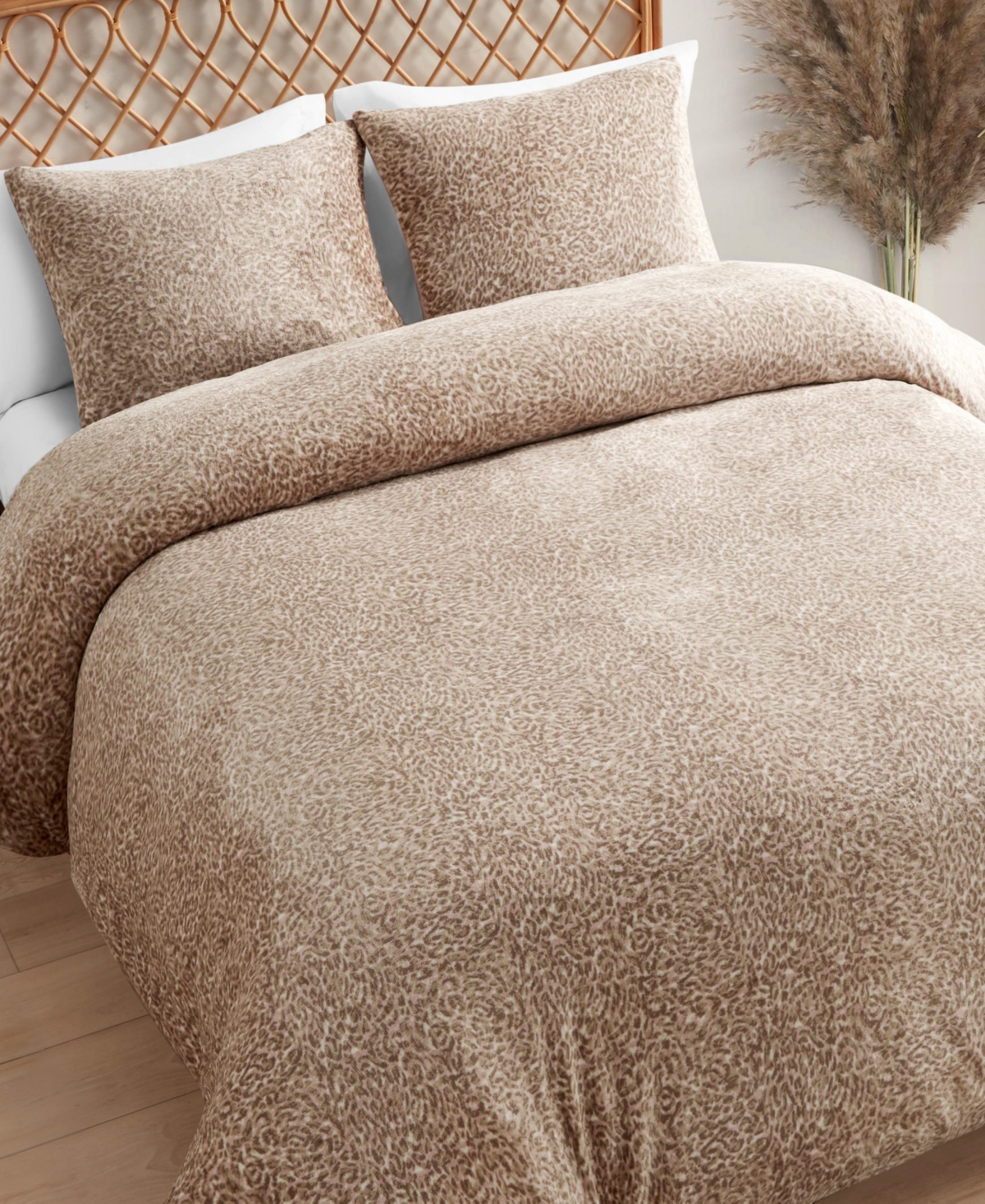 Jessica Simpson Plush Leopard Comforter Sets In Blush Pink