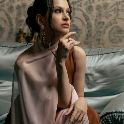 Sophia - Silk Scarf/Shawl for Women