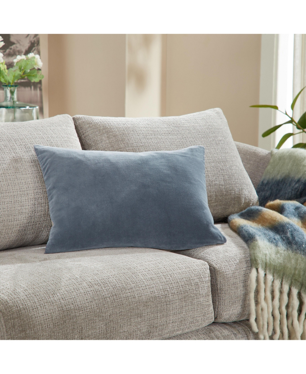 Ihi Home Stella Velvet Decorative Pillow ,14