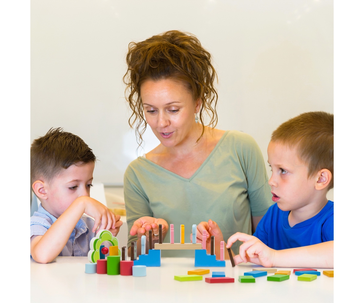 Slickblue Zoo Animals Domino Rally Playset – Fun Animal-Themed Stacking and Domino Game for Kids