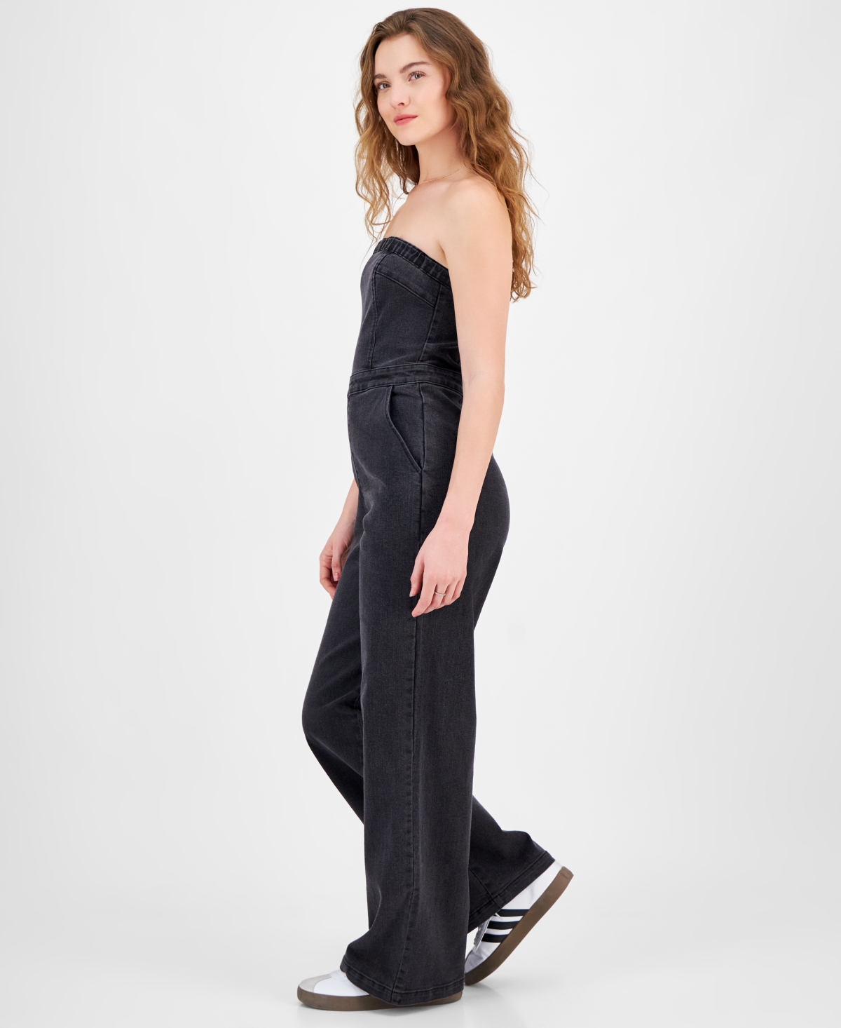 TINSELTOWN JUNIORS' STRAPLESS DENIM JUMPSUIT 
