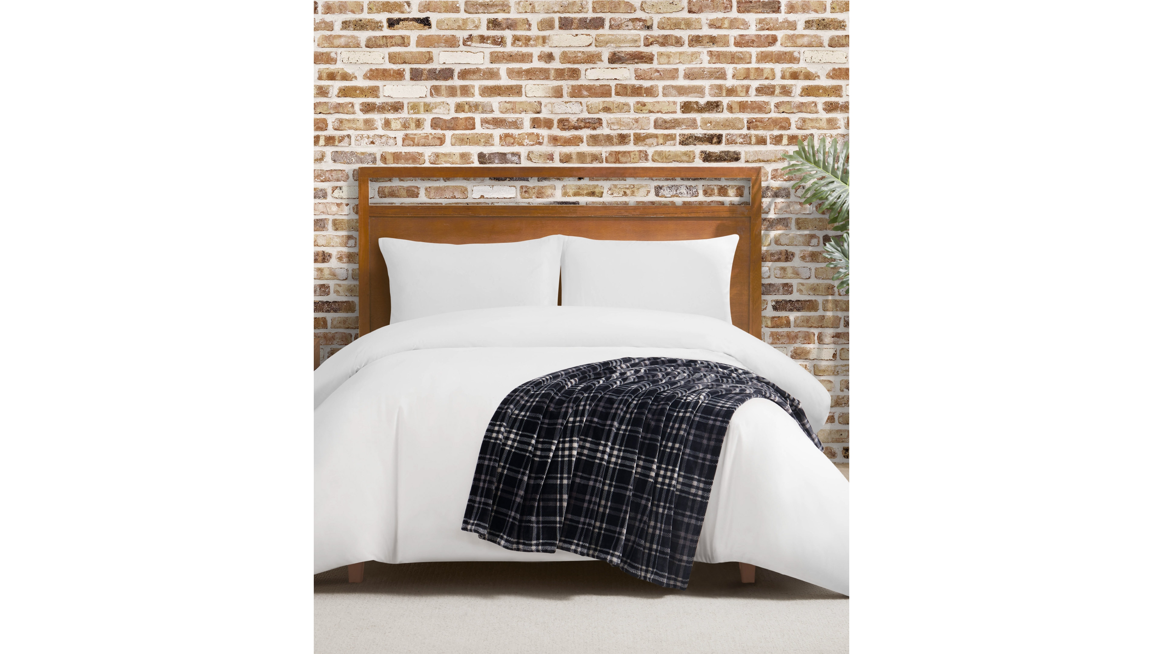 Lucky Brand Camper Plaid Cozy Plush Throw, 50" x 70"