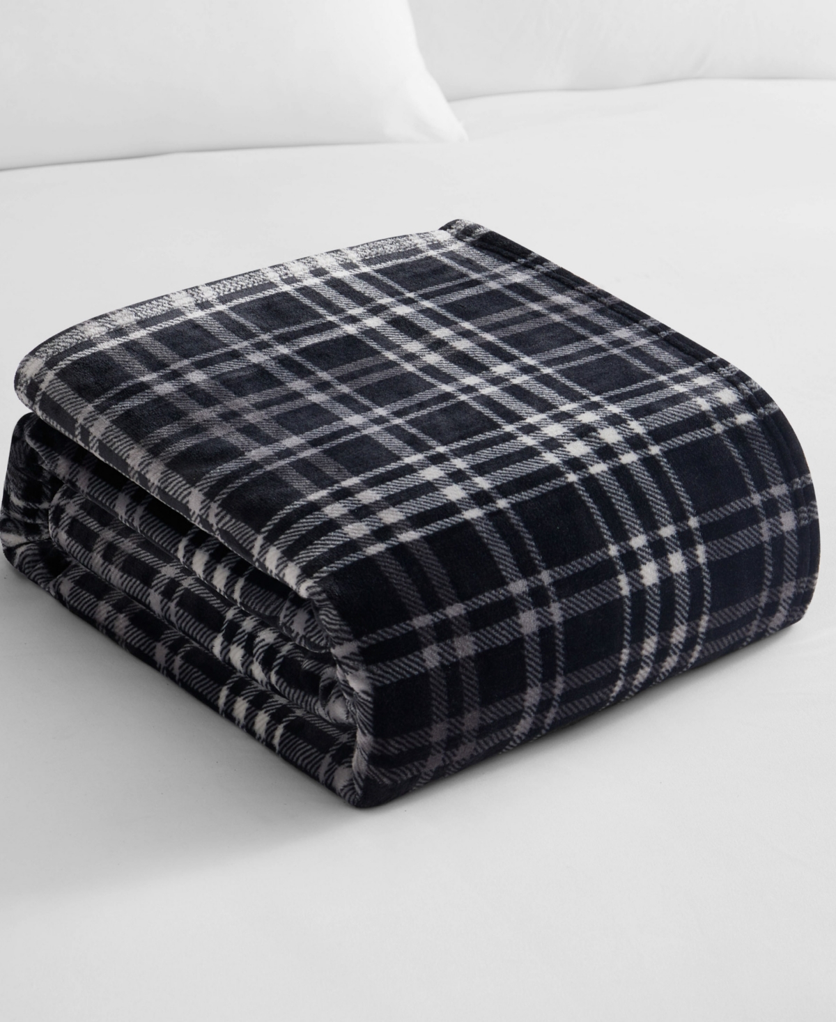 Lucky Brand Camper Plaid Cozy Plush Throw, 50" X 70" In Black