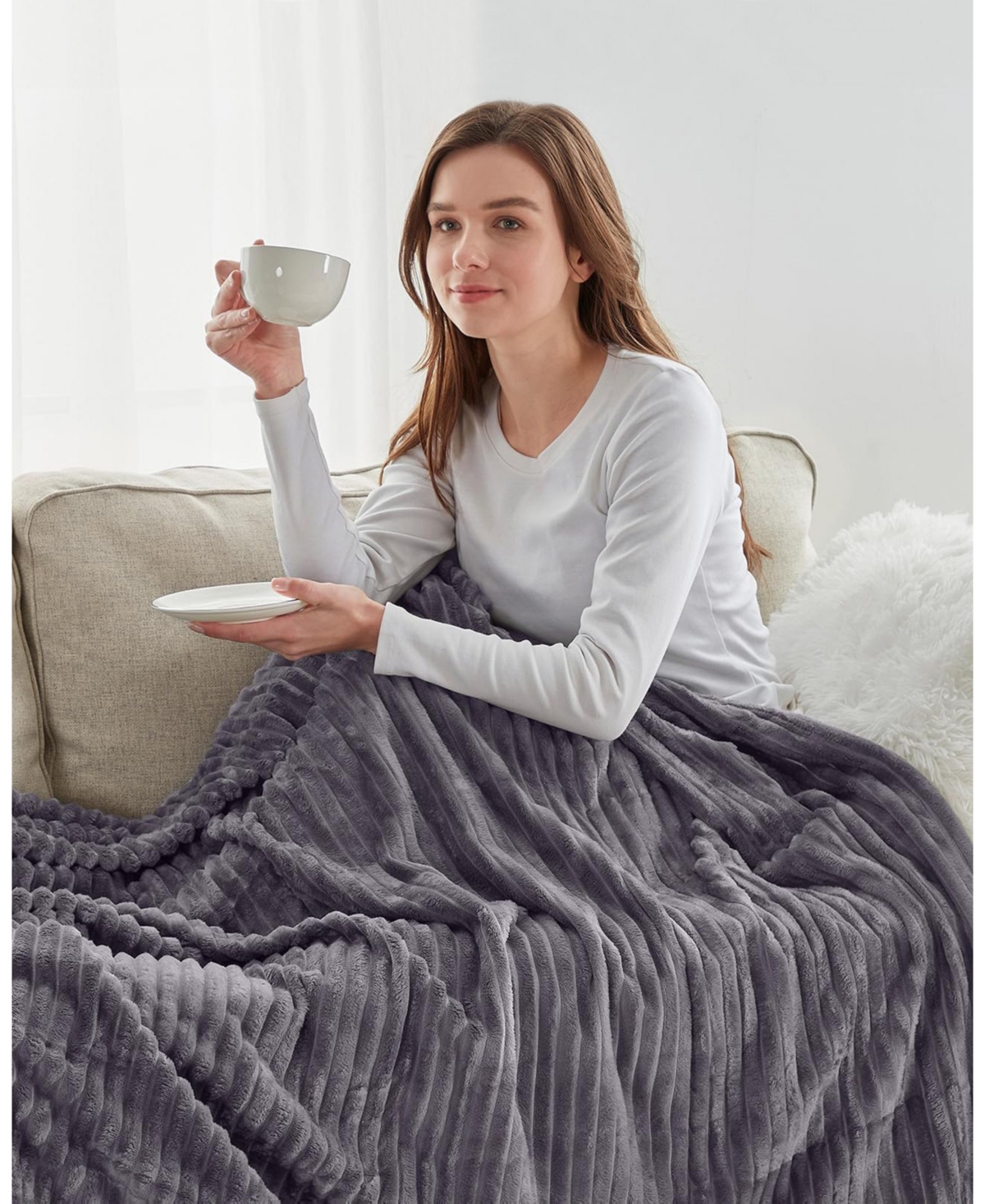 Nestl Cut Plush Lightweight Super Soft Luxury Bed Throw, 50" X 60" In Dust Purple