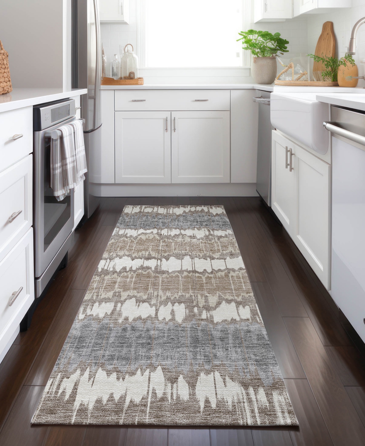Addison Chantille Acn755 2'3"x7'6" Runner Area Rug In Taupe