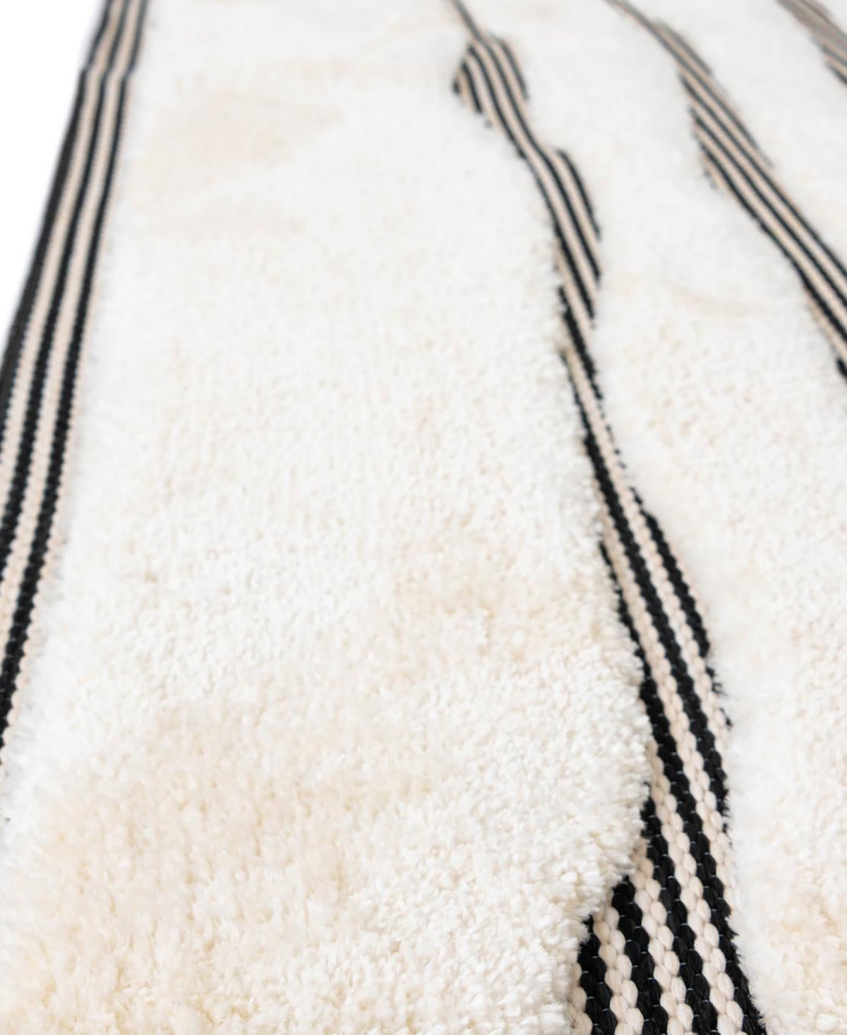 Bayshore Home Textured Tones Lines 5'1"x7'1" Area Rug