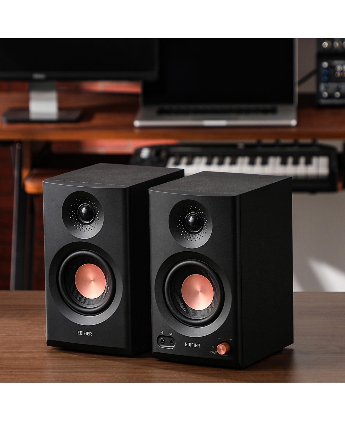 Edifier Hi-Res Audio Certified Monitor Speakers, Bluetooth V5.4 Active Bookshelf Speakers, 2.0 Computer Speaker (Pair)