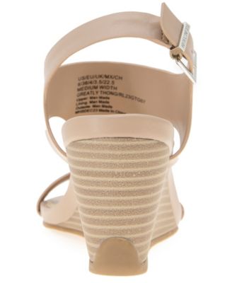 Women's Greatly Thong Almond Toe Wedge Sandals