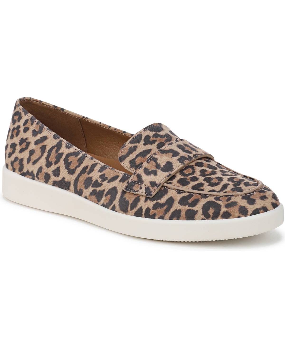 Naturalizer Karis Loafer In Light Tan Suede