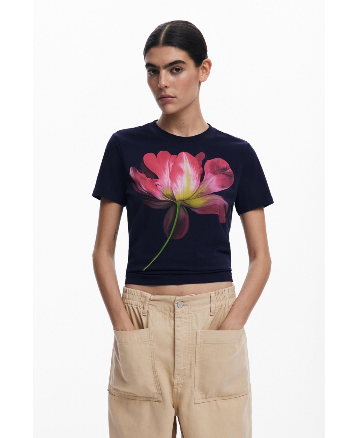 Women's Large flower T-shirt - Light beige