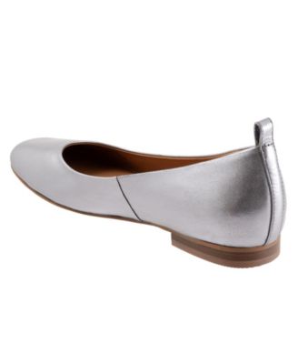 Women's Kiris Flat