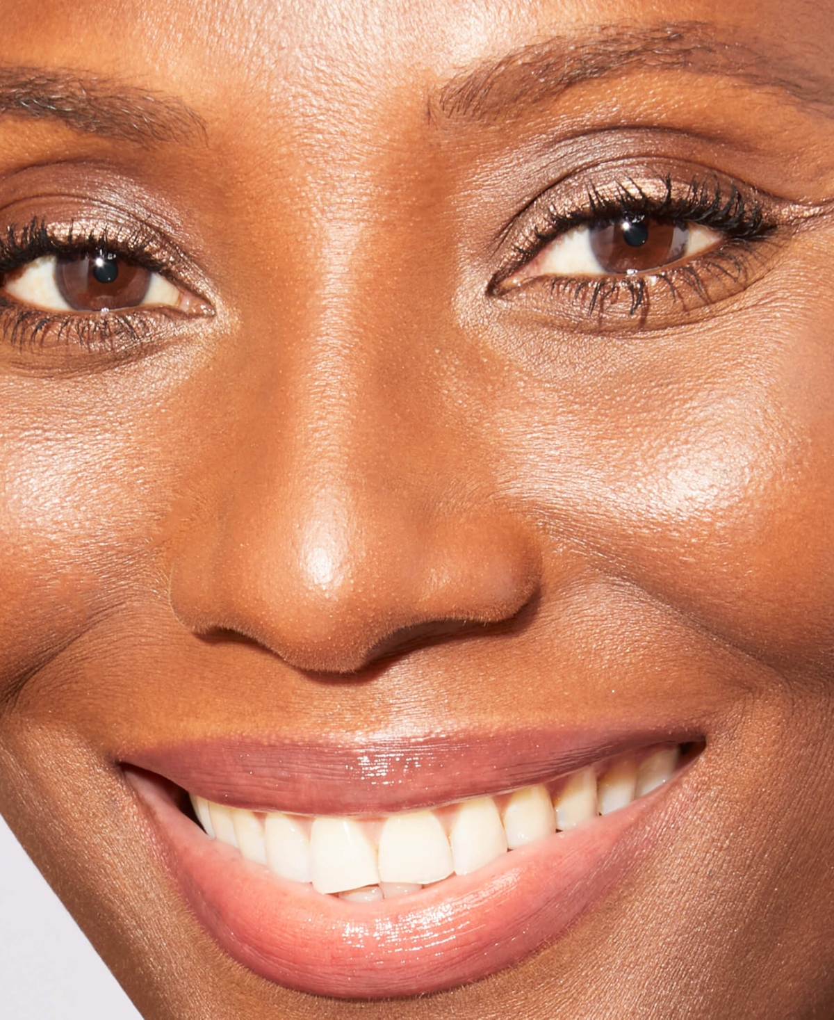 Shop Laura Geller Beauty Kajal Longwear Mascara In No Color