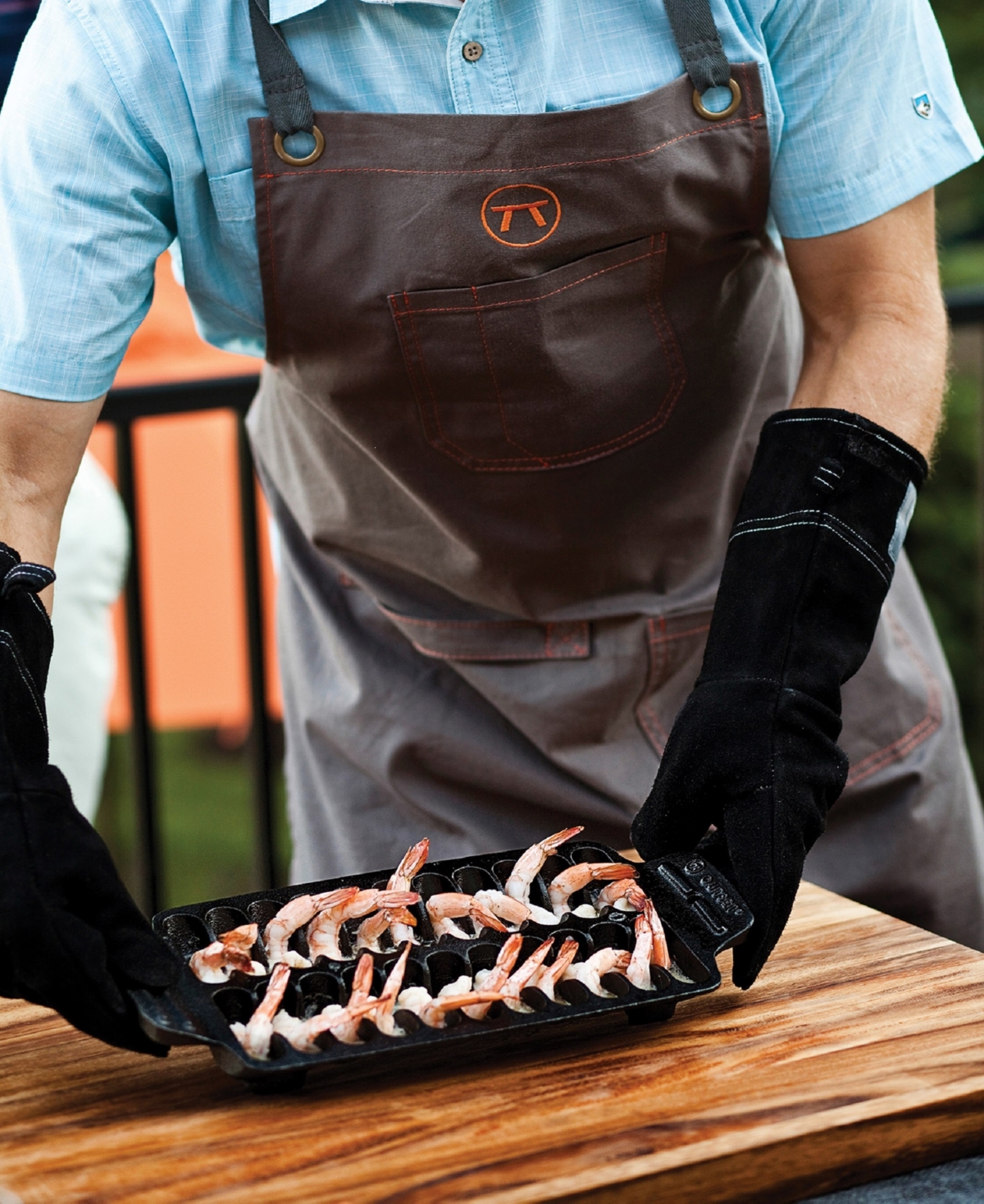 Outset Cast Iron 13.25" Shrimp Grill Pan In Gray