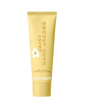 Free Marc Jacobs Gift with $140 Marc Jacobs Fragrance Purchase