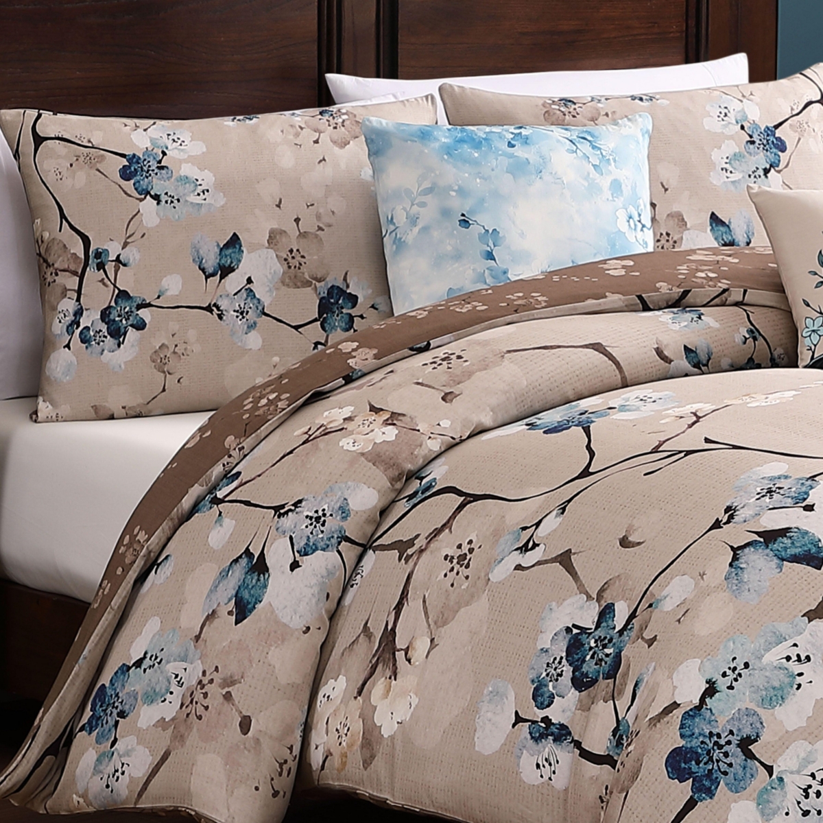 Bebejan Blue Blossom Bedding 220 Thread Count 100% Cotton Sateen 5 Piece Queen Size Reversible Comforter Set