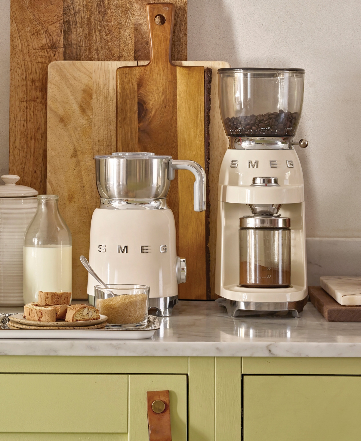 Smeg Milk Steamer In Cream