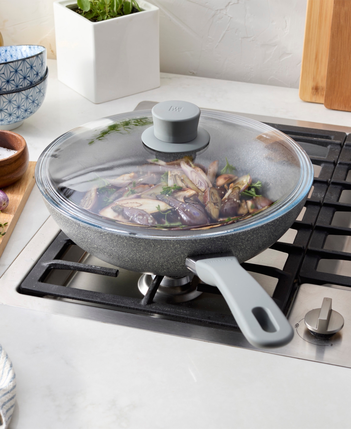 Zwilling Parma Plus 11-inch Aluminum Nonstick Wok With Lid In Gray