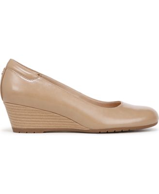 Women's Be Flex Round Toe Wedge Pumps