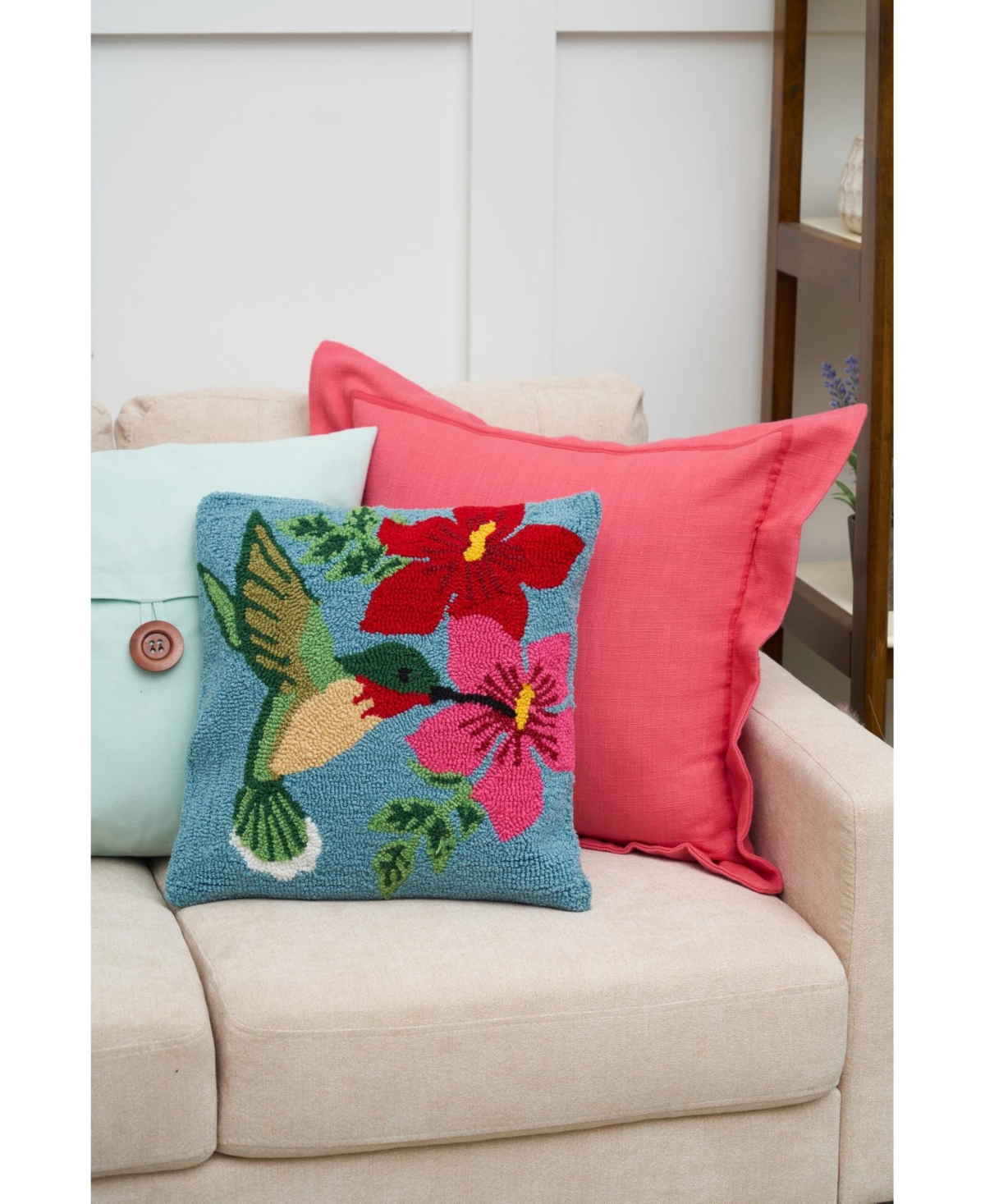 16" x 16 Humming Bird Floral Flowers Spring Theme Hooked Accent Throw Pillow