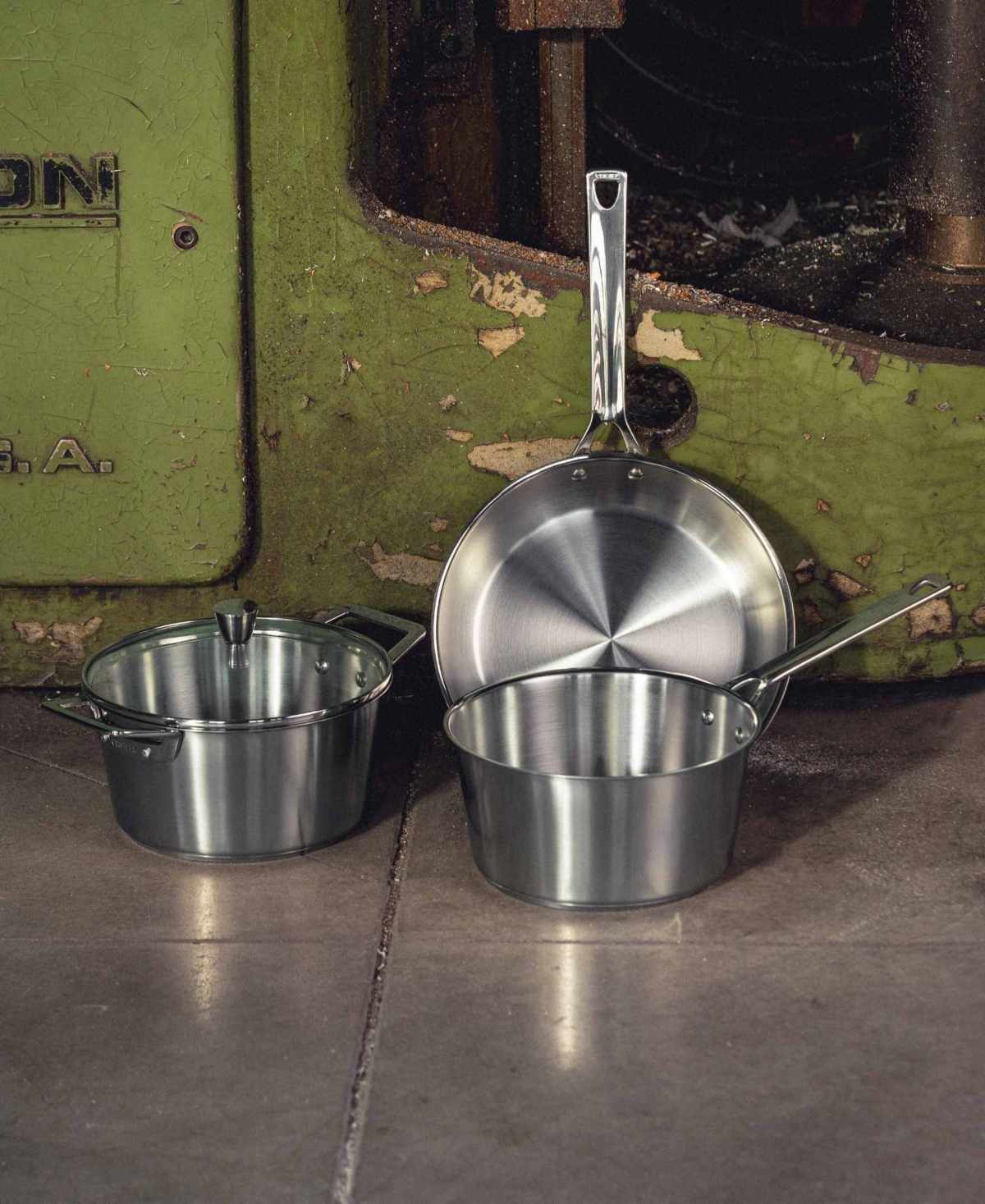 Cristel 1826 8-piece Stainless Steel Cookware Set In No Color