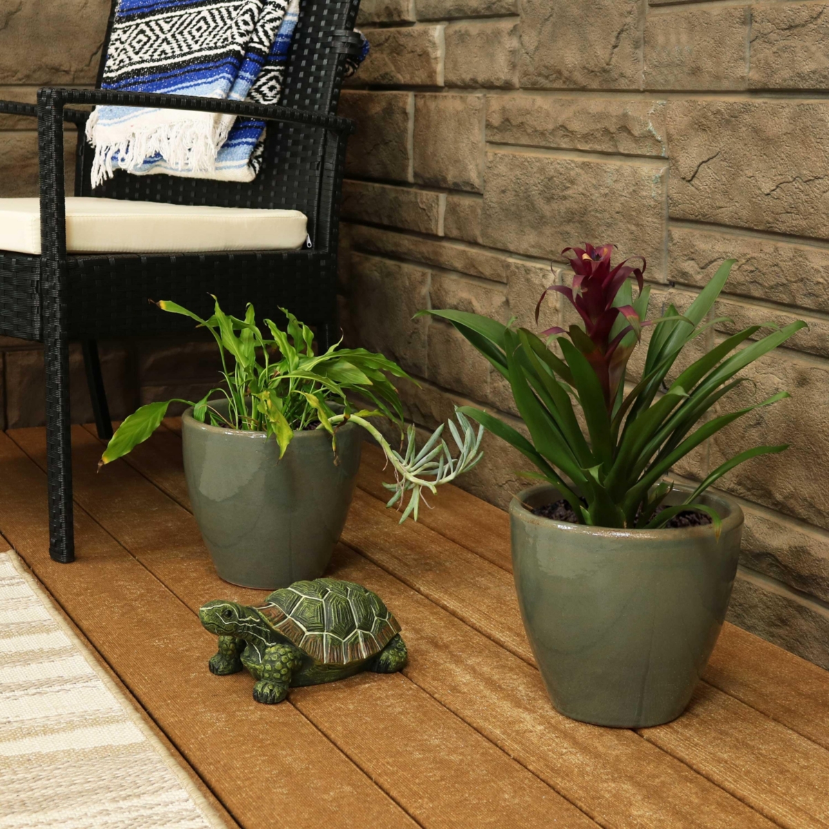 Resort High-Fired Outdoor/Indoor Glazed Uv- and Frost-Resistant Ceramic Planters with Drainage Holes