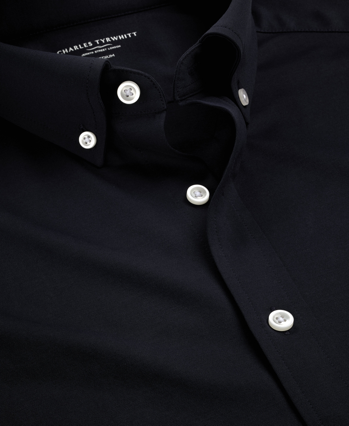 CHARLES TYRWHITT MEN'S FOUR-WAY STRETCH JERSEY BUTTON DOWN SHIRT 
