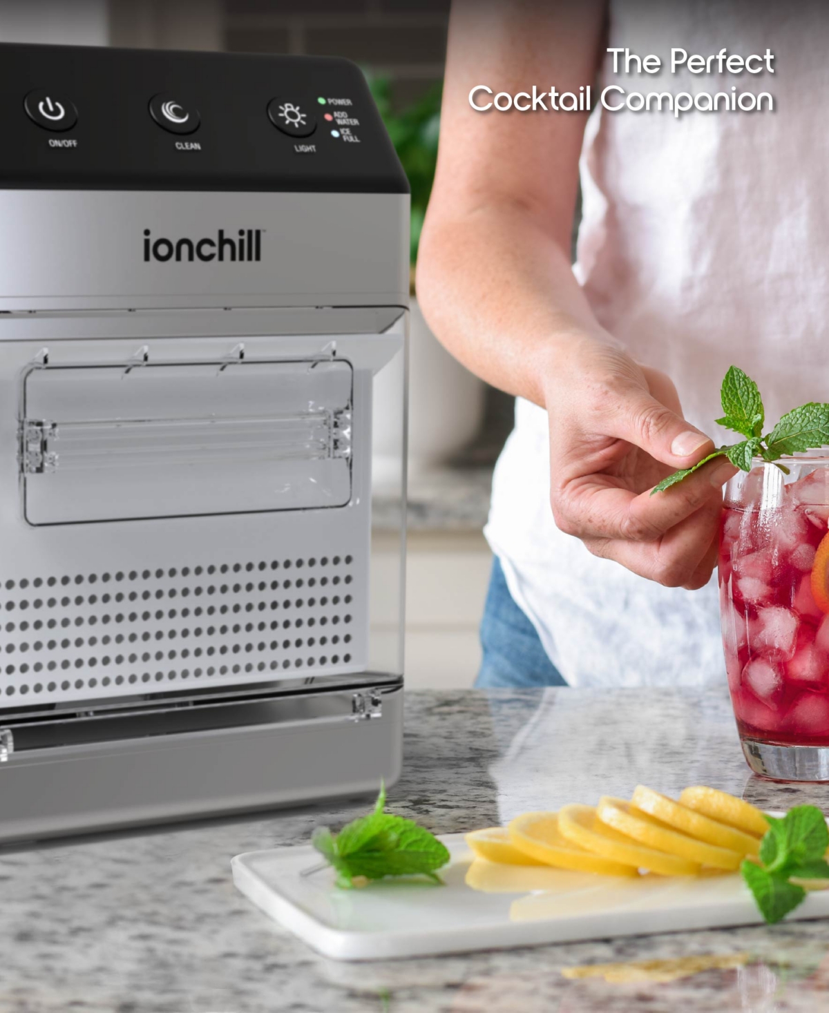 Tzumi Ionchill Quickcube Nugget-shaped Compact Countertop Ice Maker In Silver