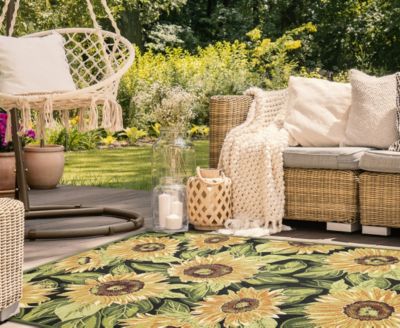 Liora Manne Marina Sunflowers Rug Collection In Black