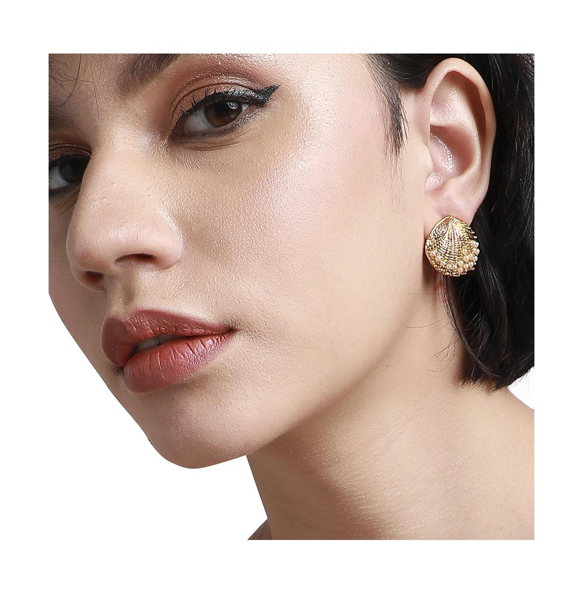 Sohi Pearl Seashell Stud Earrings In Gold